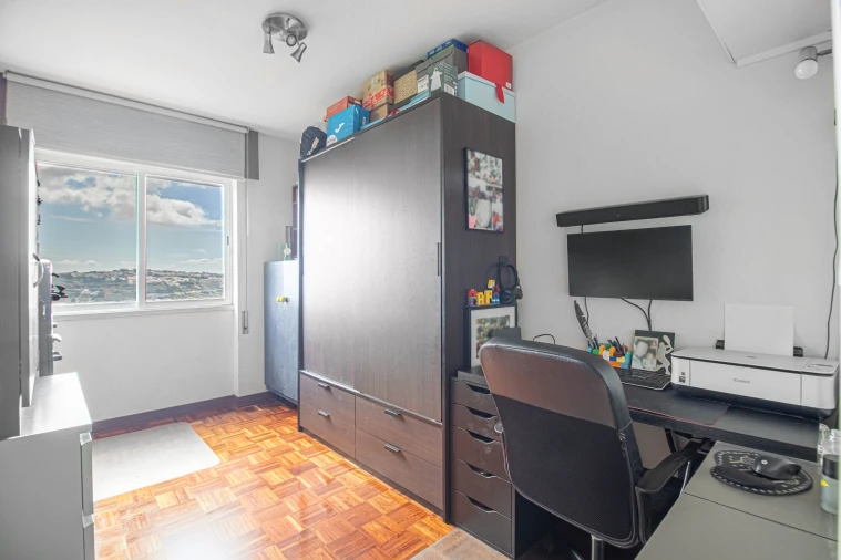 Apartamento T3 para Venda em Santo António dos Cavaleiros e Frielas Foto 16