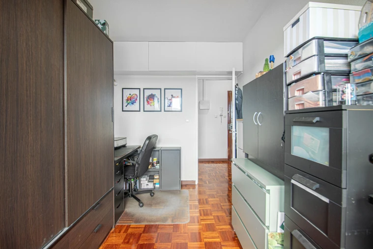 Apartamento T3 para Venda em Santo António dos Cavaleiros e Frielas Foto 17