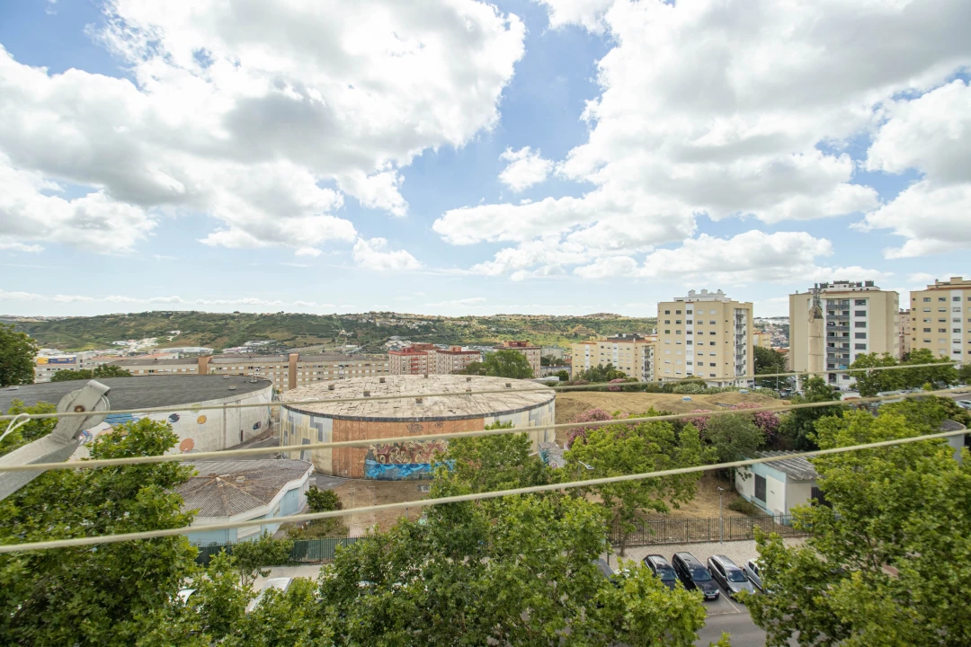 Apartamento T3 para Venda em Santo António dos Cavaleiros e Frielas Foto 8
