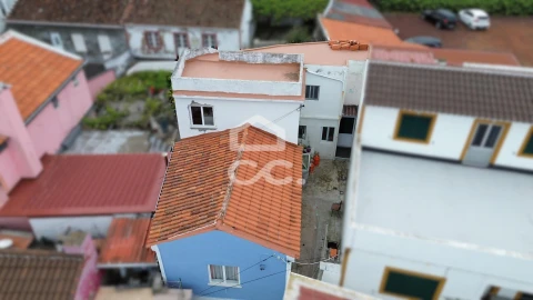 Moradia T2 para Venda em São Mateus da Calheta
