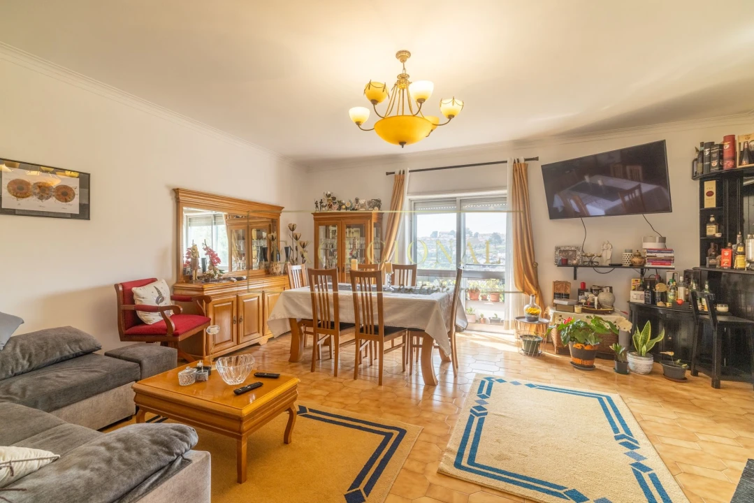Apartamento T4 para Venda em Oliveira do Douro Foto 17