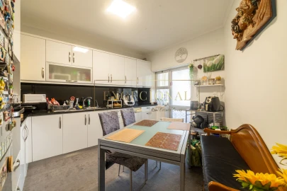 Apartamento T4 para Venda em Oliveira do Douro