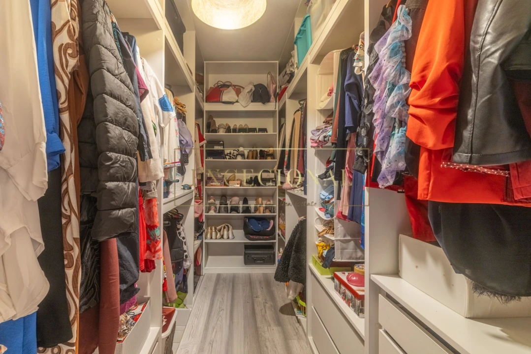 Apartamento T4 para Venda em Oliveira do Douro Foto 2