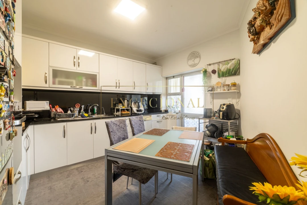 Apartamento T4 para Venda em Oliveira do Douro Foto 12
