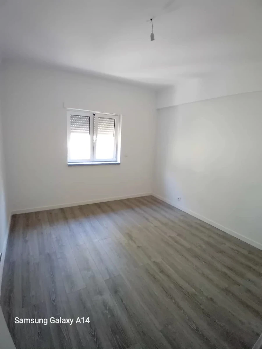 Apartamento T3 para Venda em Guarda Foto 8