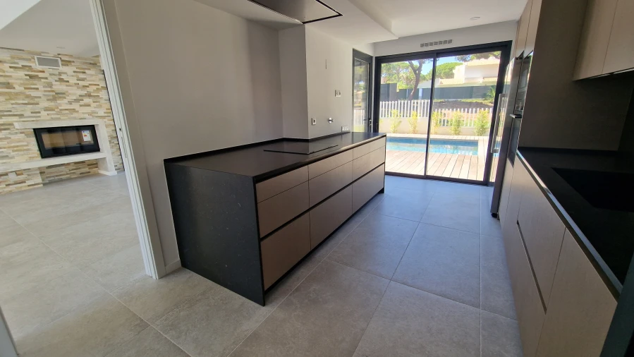 Moradia T3 para Venda em Albufeira e Olhos de Água Foto 8