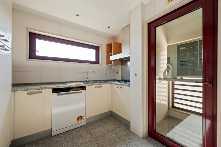 Apartamento T2 para Venda em São Domingos de Benfica Foto 9