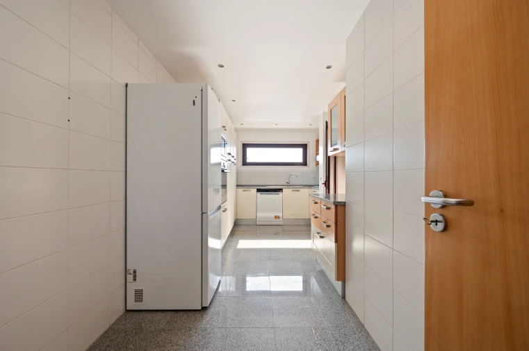 Apartamento T2 para Venda em São Domingos de Benfica Foto 7