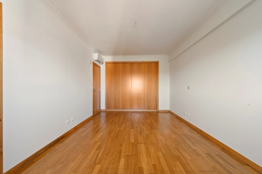 Apartamento T2 para Venda em São Domingos de Benfica Foto 24