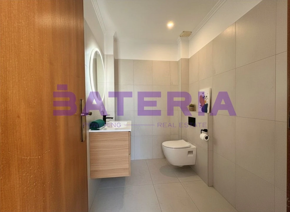 Apartamento T2 para Venda em Algés, Linda-A-Velha e Cruz Quebrada-Dafundo Foto 8