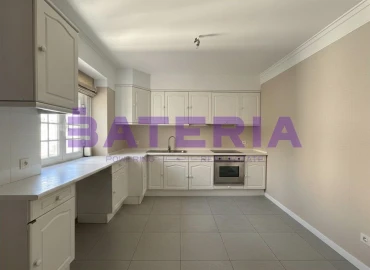 Apartamento T2 para Venda em Algés, Linda-A-Velha e Cruz Quebrada-Dafundo