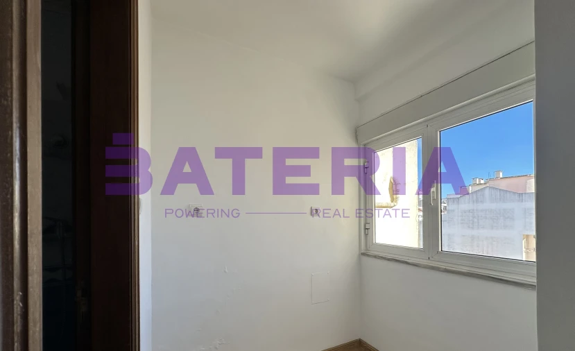 Apartamento T2 para Venda em Algés, Linda-A-Velha e Cruz Quebrada-Dafundo Foto 7