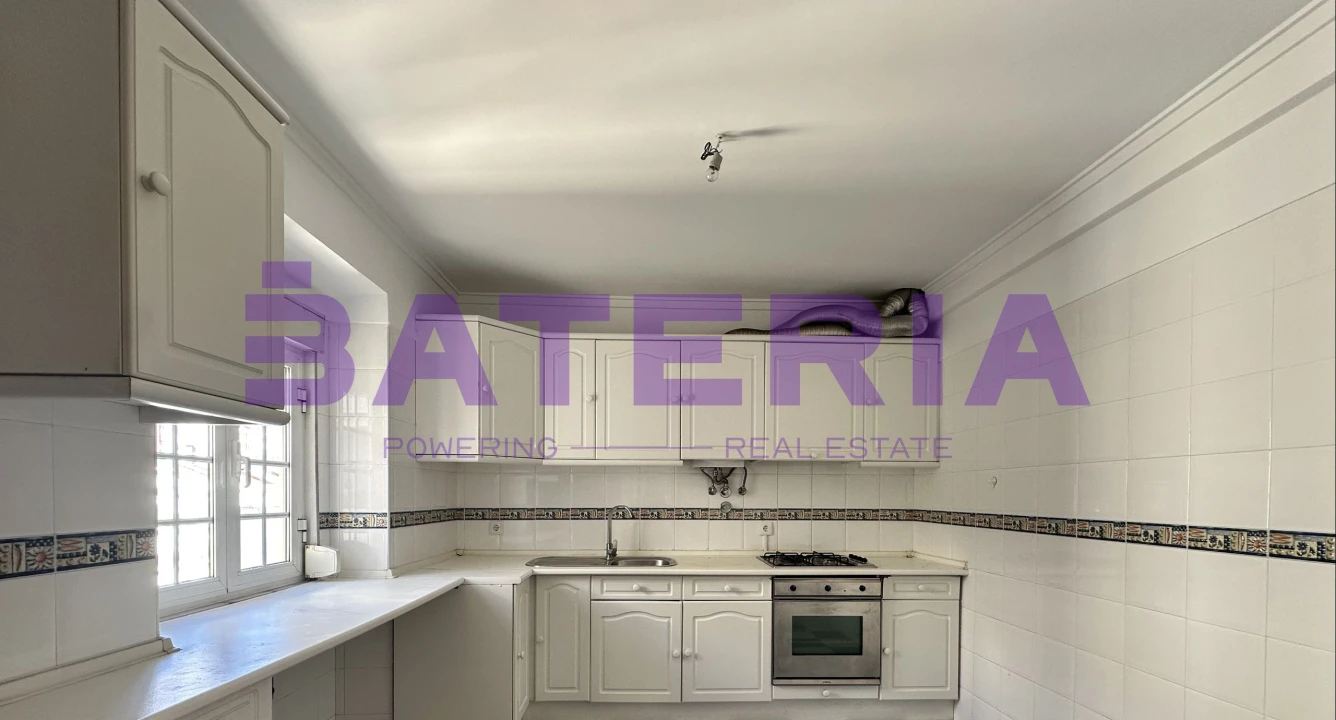 Apartamento T2 para Venda em Algés, Linda-A-Velha e Cruz Quebrada-Dafundo Foto 5