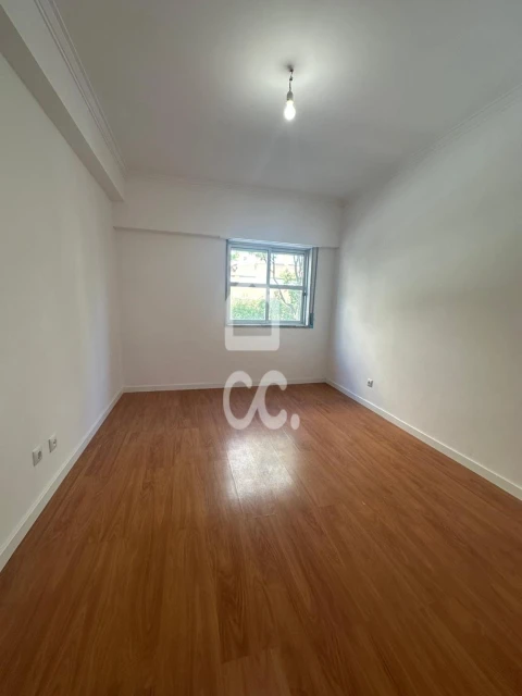 Apartamento T2 para Venda em Algueirão-Mem Martins