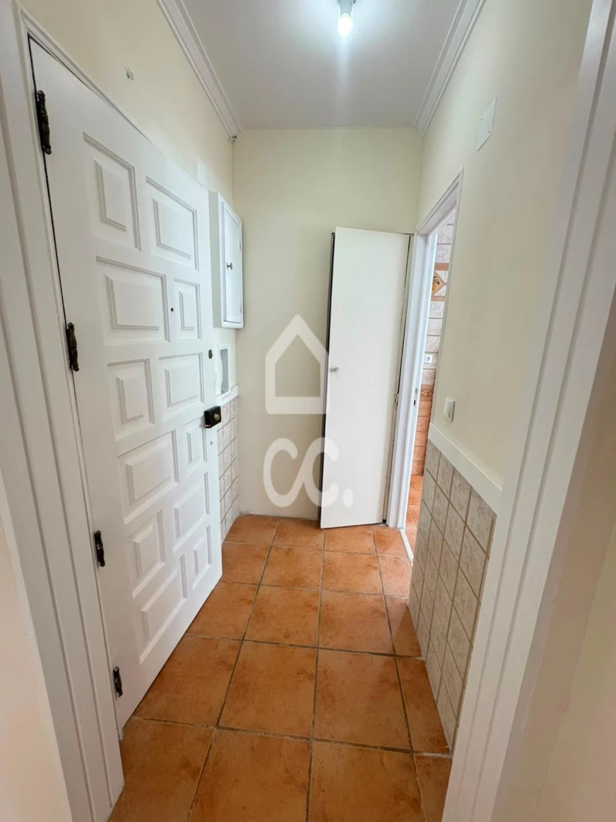 Apartamento T2 para Venda em Algueirão-Mem Martins Foto 12