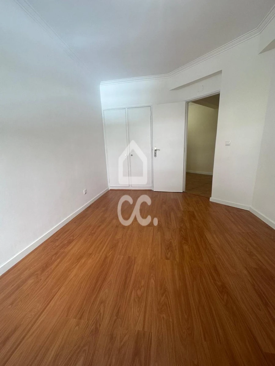 Apartamento T2 para Venda em Algueirão-Mem Martins Foto 19