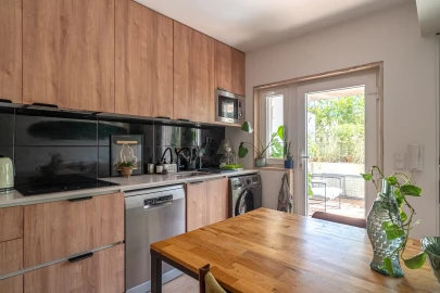 Apartamento T2 para Venda em Oeiras e São Julião da Barra, Paço de Arcos e Caxias