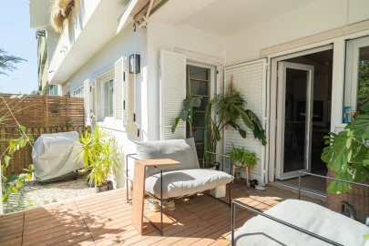Apartamento T2 para Venda em Oeiras e São Julião da Barra, Paço de Arcos e Caxias
