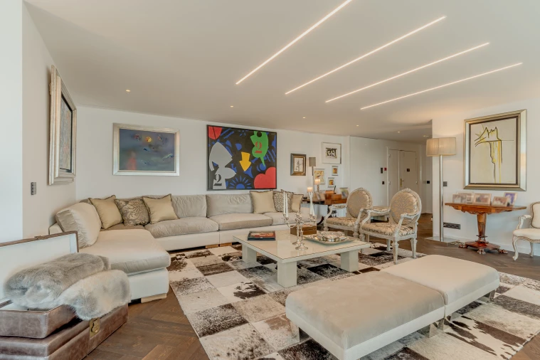Apartamento T3 para Venda em Parque das Nações Foto 5