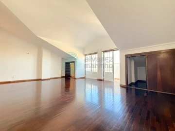 Moradia T3 para Venda em Silveira