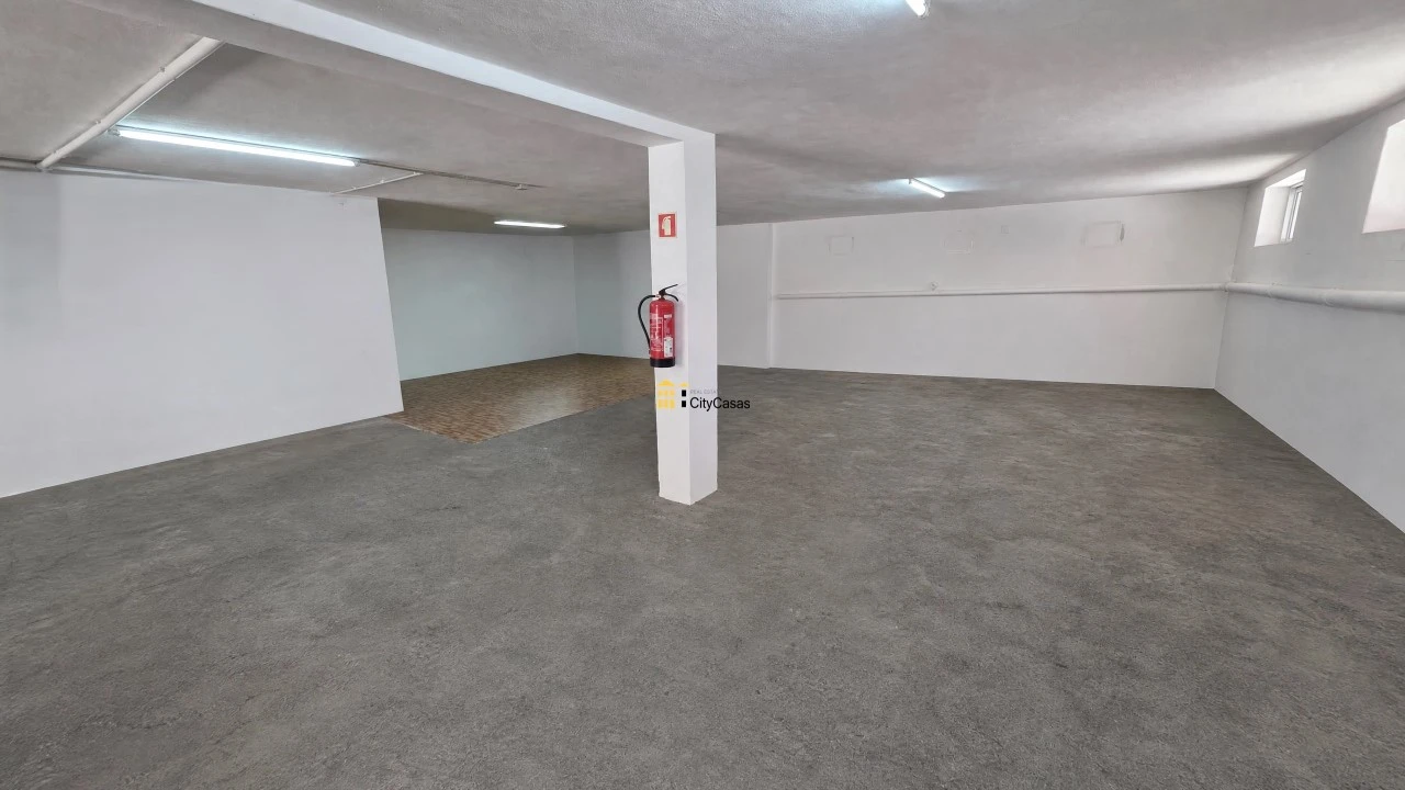 Armazém para Venda em Ermesinde Foto 2