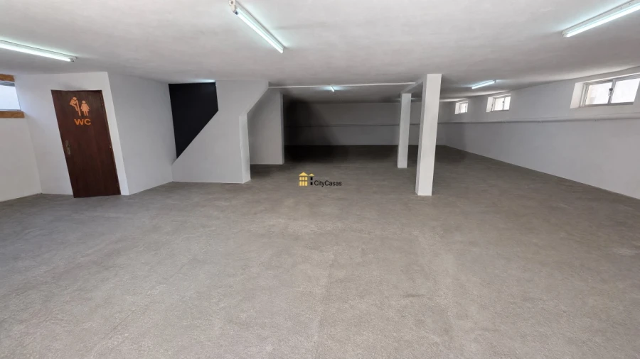 Armazém para Venda em Ermesinde Foto 3