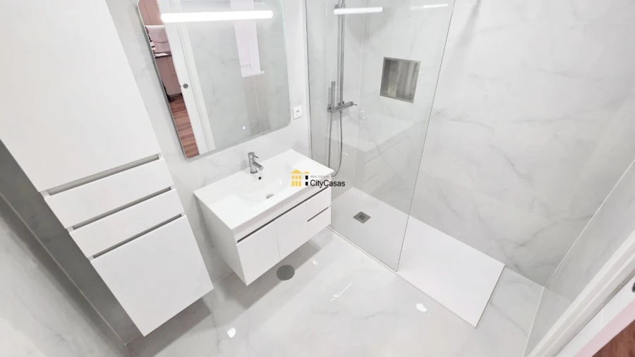 Apartamento T1 para Venda em Ermesinde Foto 8