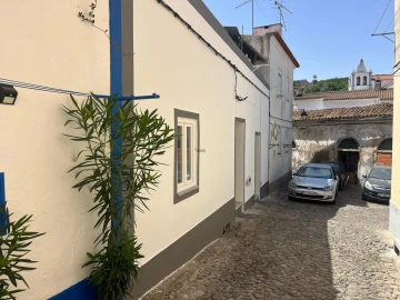 Moradia T2 para Venda em Nossa Senhora da Vila, Nossa Senhora do Bispo e Silveiras