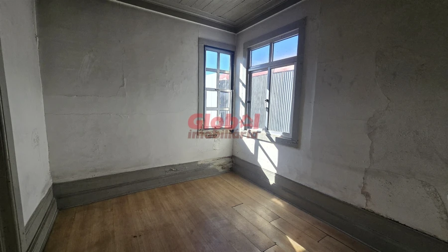 Apartamento T4 para Venda em Viseu Foto 8