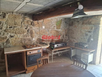 Quinta T0 para Venda em Castelo de Penalva