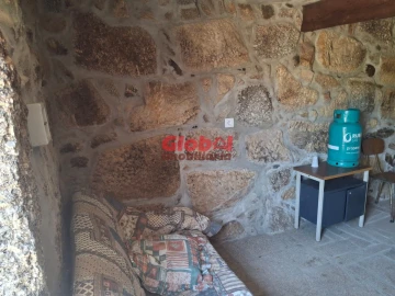 Quinta T0 para Venda em Castelo de Penalva