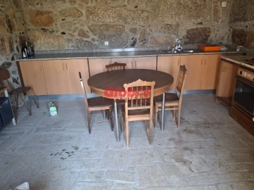 Quinta T0 para Venda em Castelo de Penalva