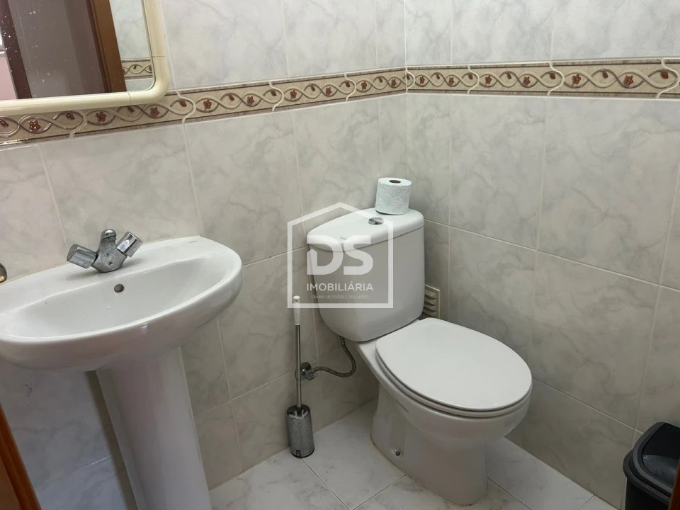Moradia T3 para Venda em Aljubarrota Foto 10