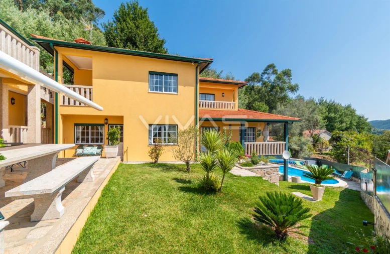 Moradia T3 para Venda em Ribeira do Neiva Foto 2