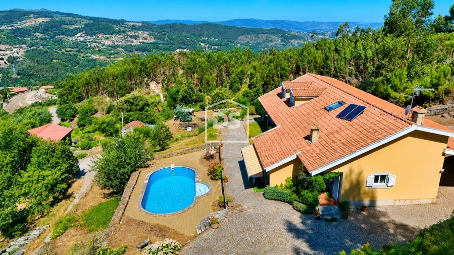 Moradia T4 para Venda em Baião (Santa Leocádia) e Mesquinhata Foto 4