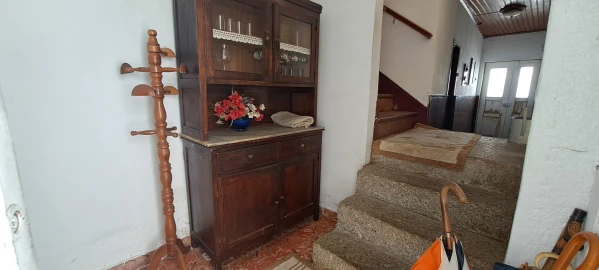 Moradia T5 para Venda em Vimioso