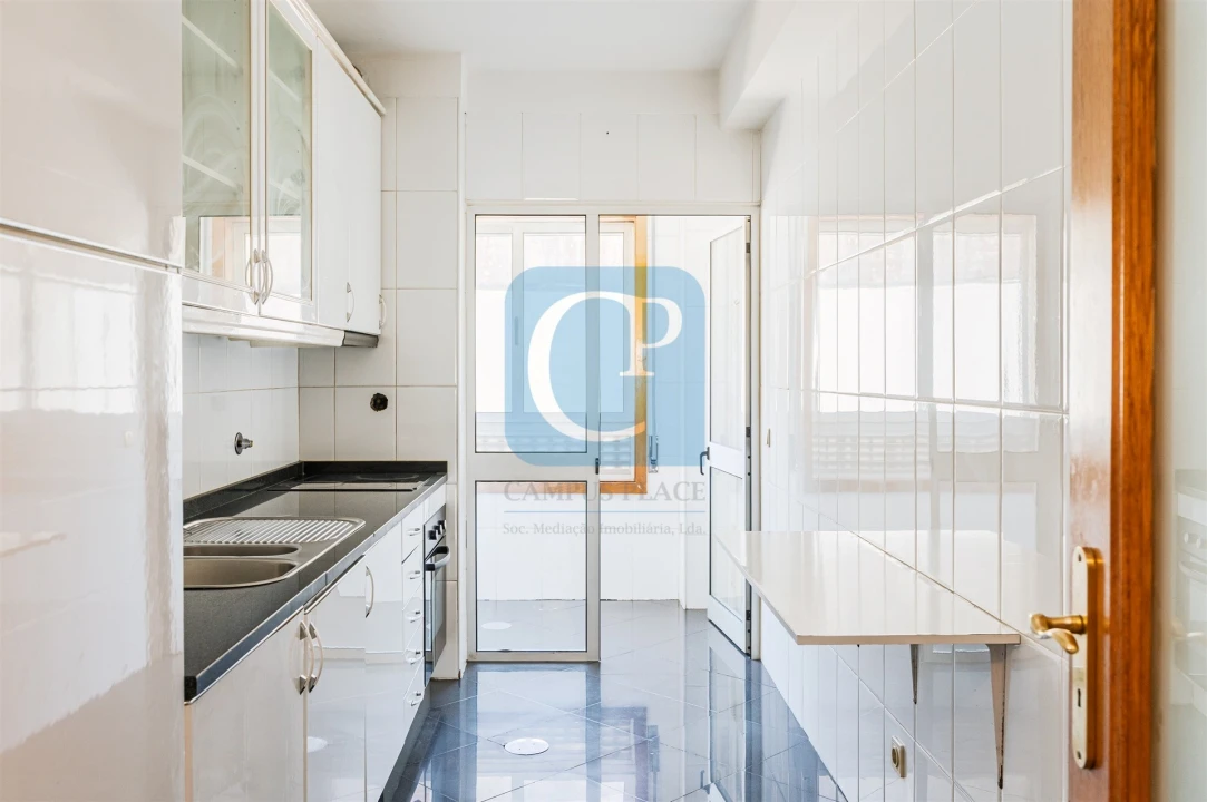 Apartamento T2 para Arrendamento em São Mamede de Infesta e Senhora da Hora Foto 8