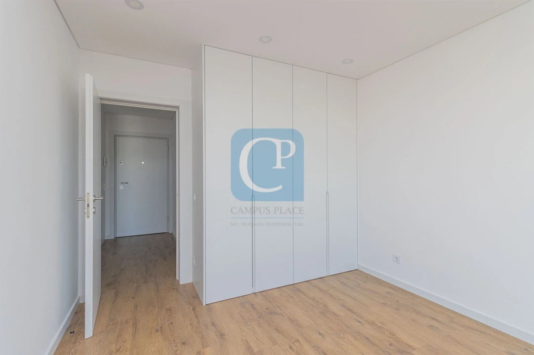 Apartamento T1 para Venda em Pedrouços Foto 6
