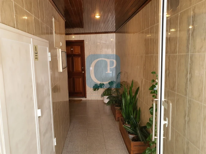 Apartamento T1 para Venda em Mafamude e Vilar do Paraíso Foto 20