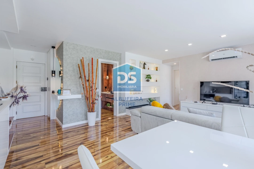 Apartamento T2 para Venda em Quarteira Foto 5