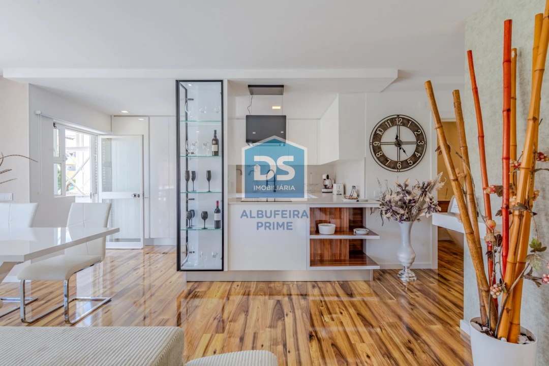Apartamento T2 para Venda em Quarteira Foto 13