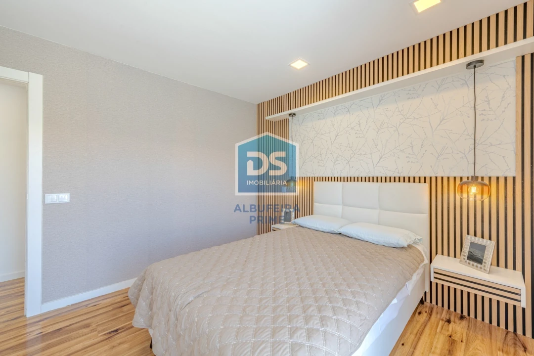 Apartamento T2 para Venda em Quarteira Foto 27