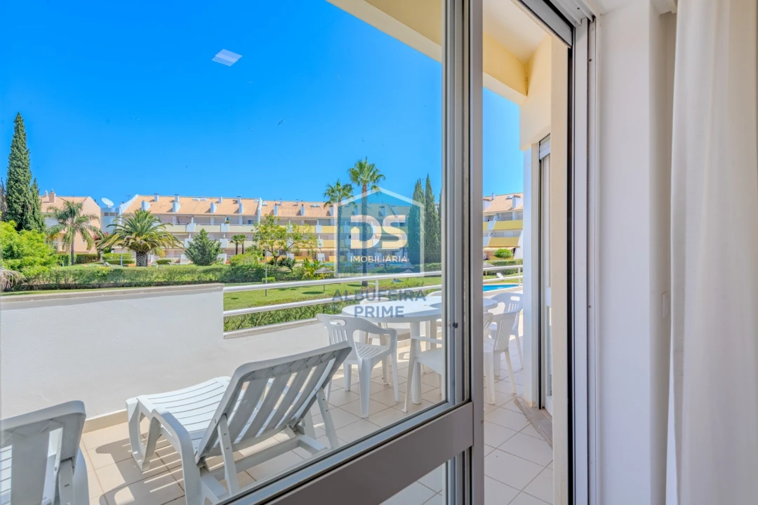 Apartamento T2 para Venda em Quarteira Foto 7