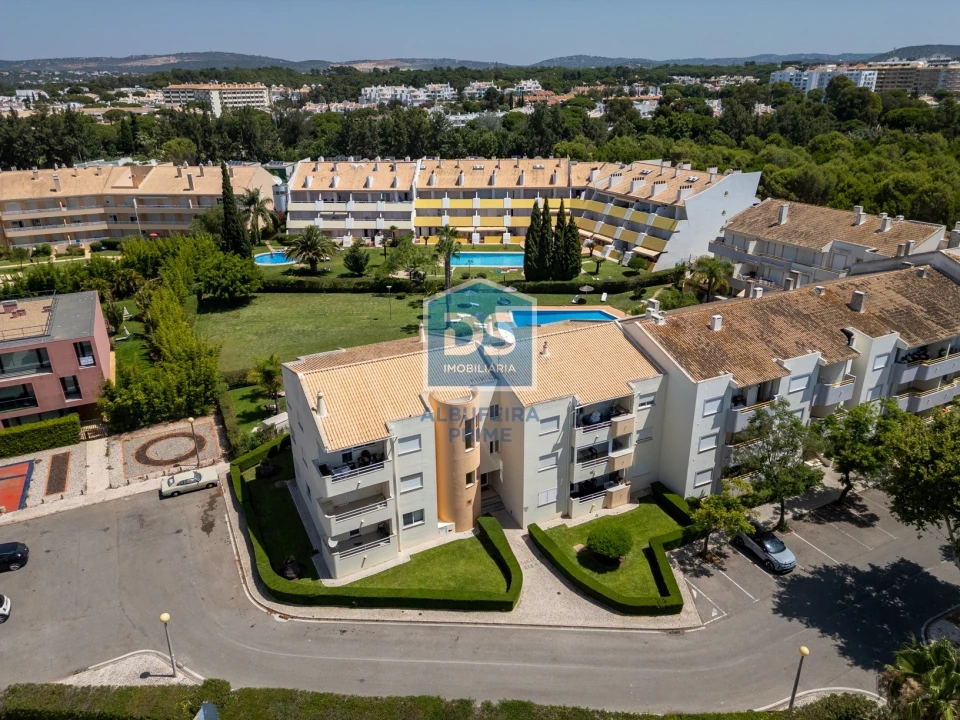 Apartamento T2 para Venda em Quarteira Foto 38