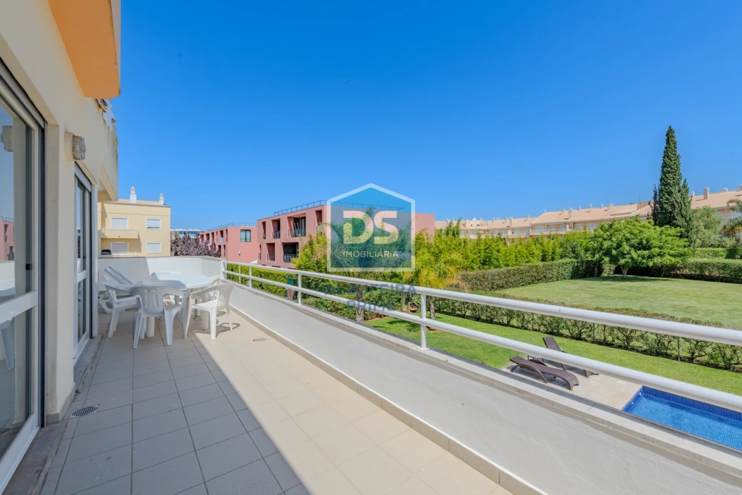 Apartamento T2 para Venda em Quarteira Foto 17