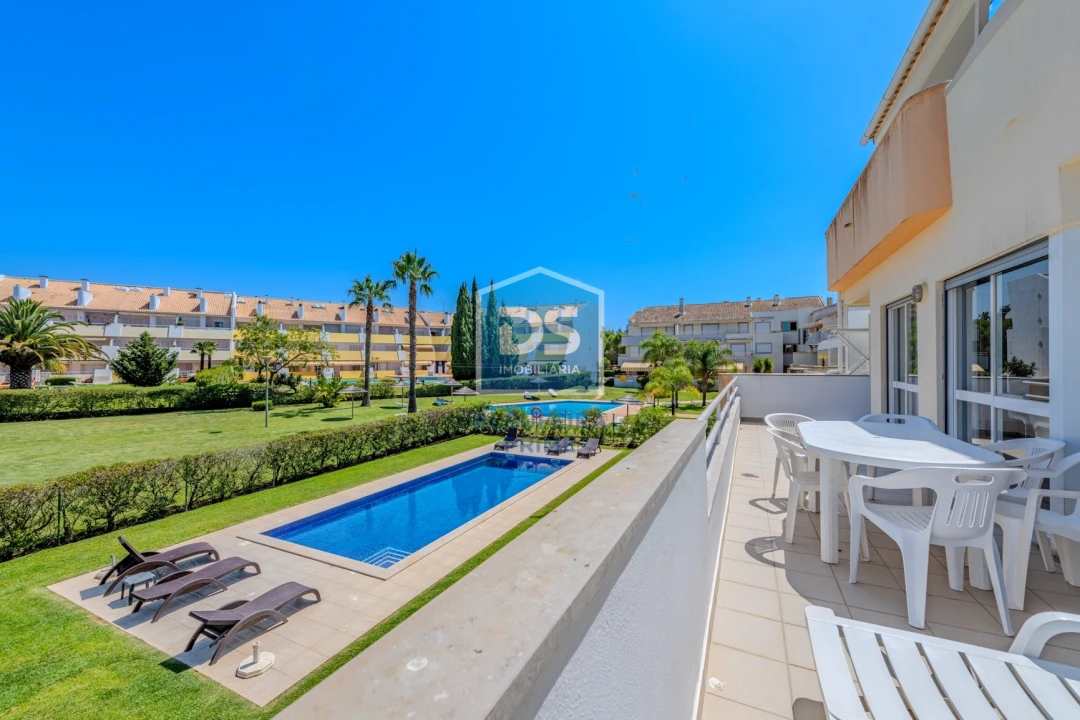 Apartamento T2 para Venda em Quarteira Foto 9