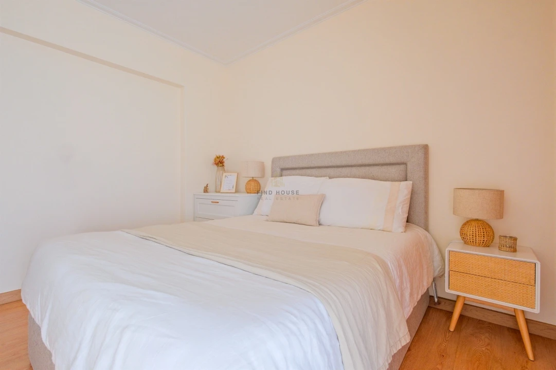 Apartamento T2 para Venda em Alcabideche Foto 13