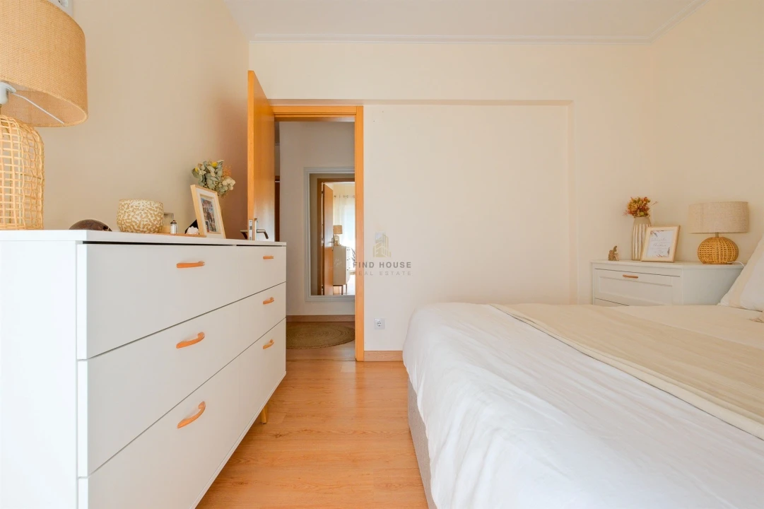 Apartamento T2 para Venda em Alcabideche Foto 14