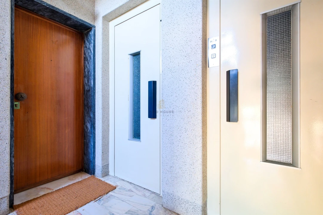 Apartamento T2 para Venda em Alcabideche Foto 31