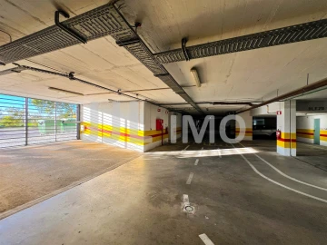 Apartamento T1 para Arrendamento em Rio de Mouro